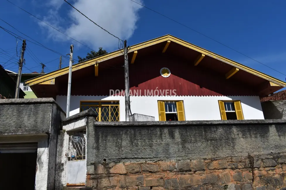 Foto 1 de Casa com 3 quartos à venda, 121m2 em Campos Do Jordao - SP