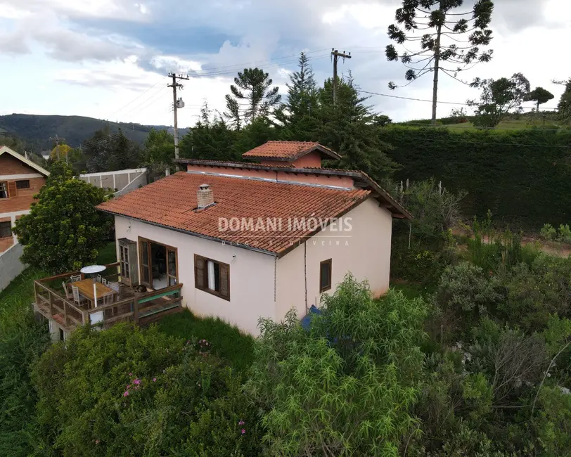 Foto 1 de Casa com 2 quartos à venda, 80m2 em Campos Do Jordao - SP