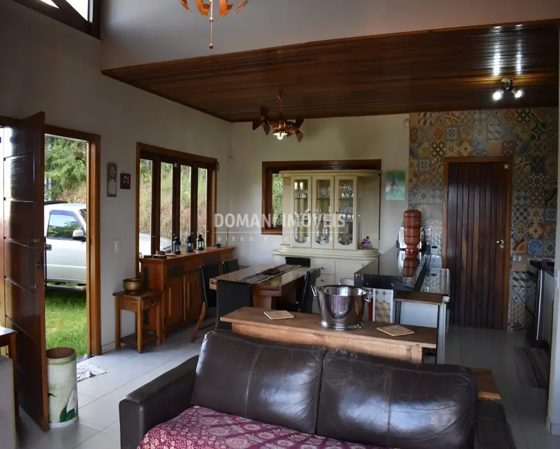 Foto 8 de Casa com 2 quartos à venda, 80m2 em Campos Do Jordao - SP