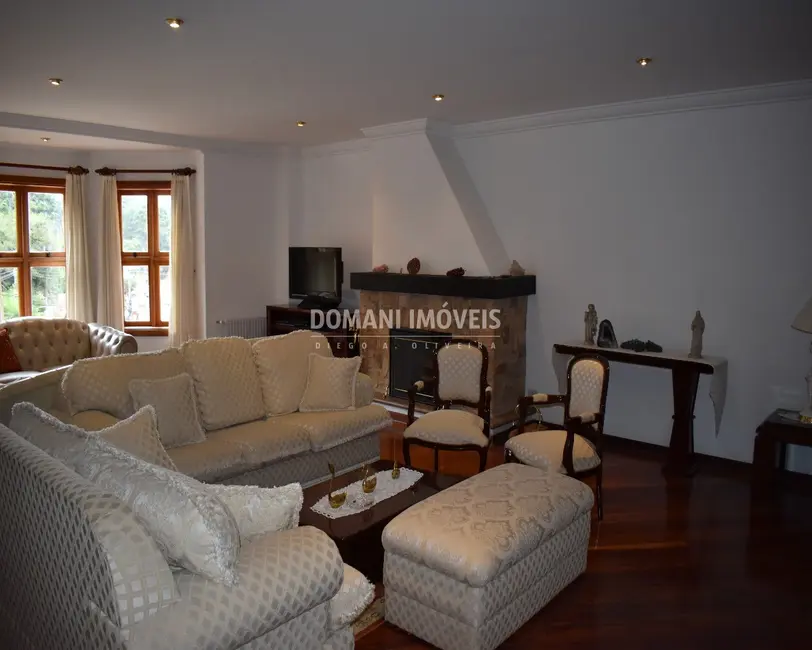 Foto 8 de Apartamento com 3 quartos à venda, 160m2 em Campos Do Jordao - SP