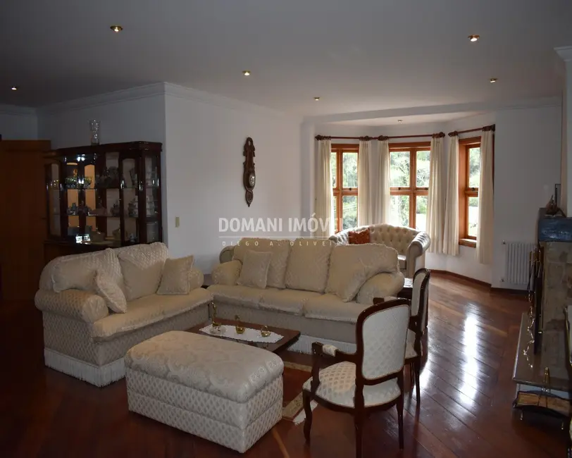 Foto 5 de Apartamento com 3 quartos à venda, 160m2 em Campos Do Jordao - SP