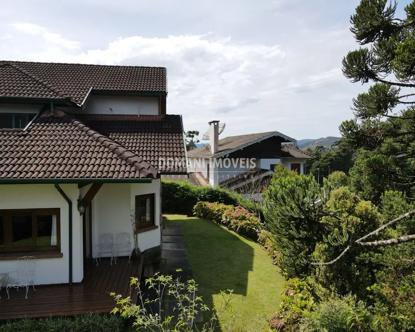 Foto 7 de Casa com 3 quartos à venda, 251m2 em Campos Do Jordao - SP