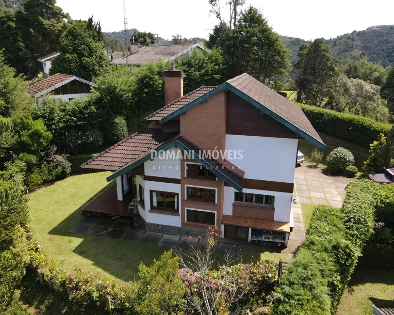 Foto 5 de Casa com 3 quartos à venda, 251m2 em Campos Do Jordao - SP