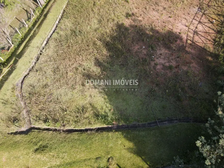 Foto 4 de Terreno / Lote à venda, 1050m2 em Campos Do Jordao - SP