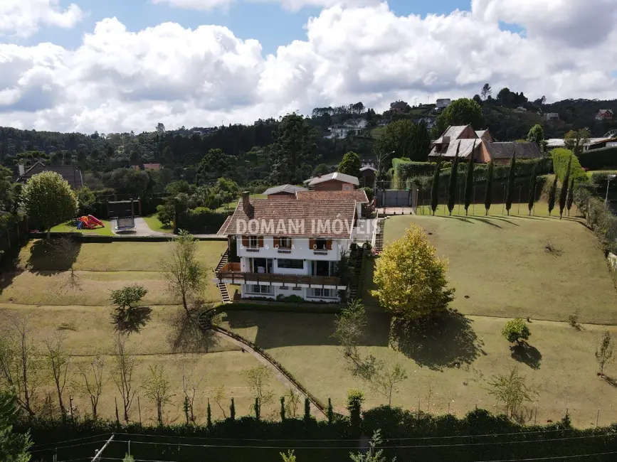 Foto 1 de Casa com 5 quartos à venda, 371m2 em Campos Do Jordao - SP