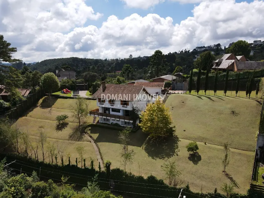 Foto 3 de Casa com 5 quartos à venda, 371m2 em Campos Do Jordao - SP