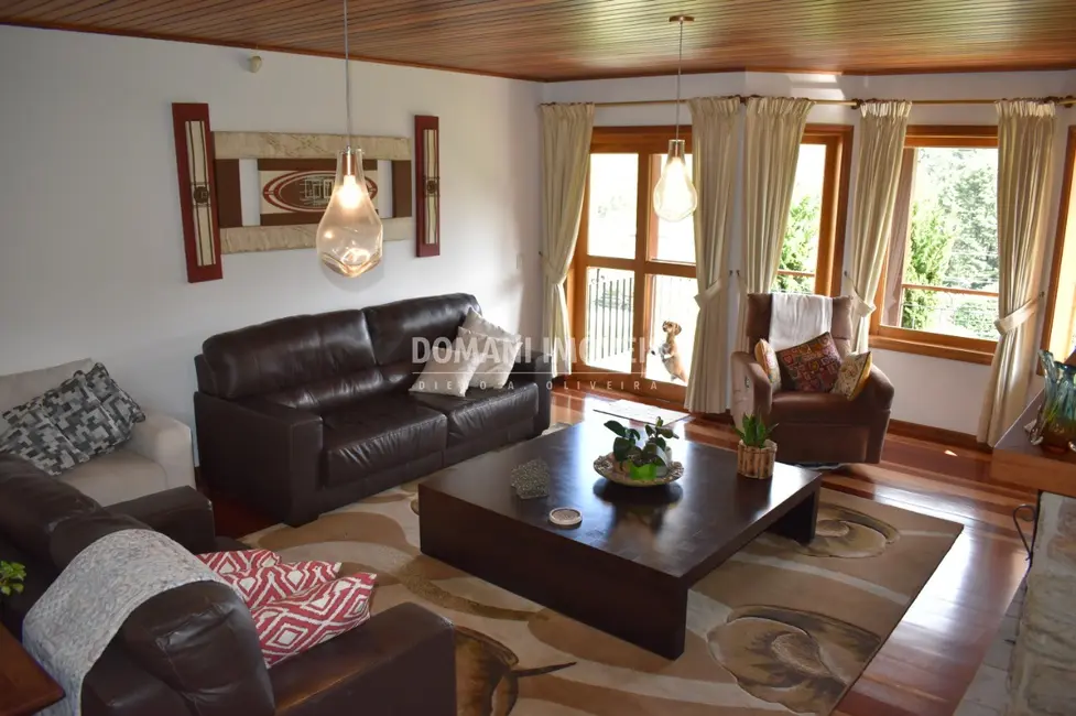 Foto 6 de Casa com 3 quartos à venda, 286m2 em Campos Do Jordao - SP