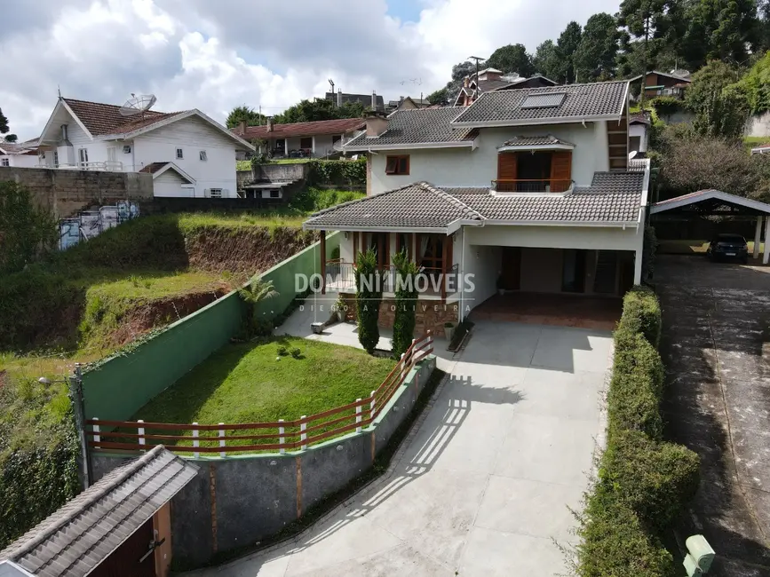 Foto 1 de Casa com 3 quartos à venda, 286m2 em Campos Do Jordao - SP