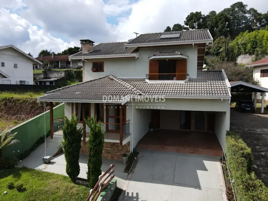 Foto 2 de Casa com 3 quartos à venda, 286m2 em Campos Do Jordao - SP