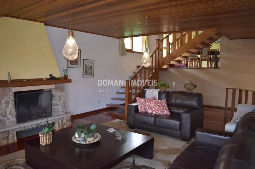 Foto 7 de Casa com 3 quartos à venda, 286m2 em Campos Do Jordao - SP