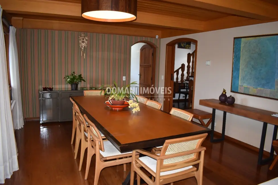 Foto 8 de Casa com 6 quartos à venda, 1106m2 em Campos Do Jordao - SP