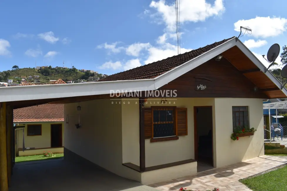 Foto 1 de Casa com 2 quartos à venda, 121m2 em Campos Do Jordao - SP