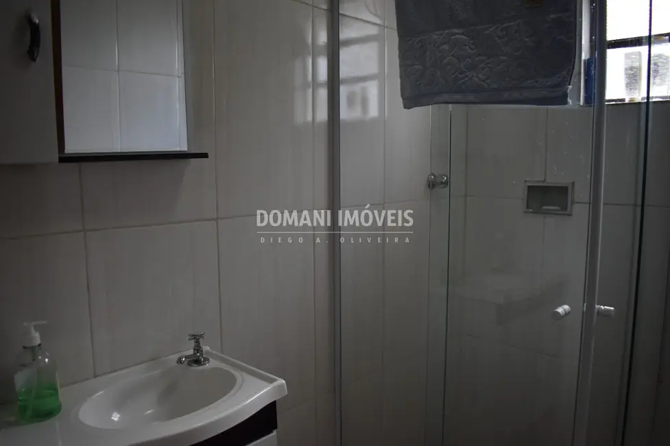 Foto 9 de Casa com 2 quartos à venda, 121m2 em Campos Do Jordao - SP