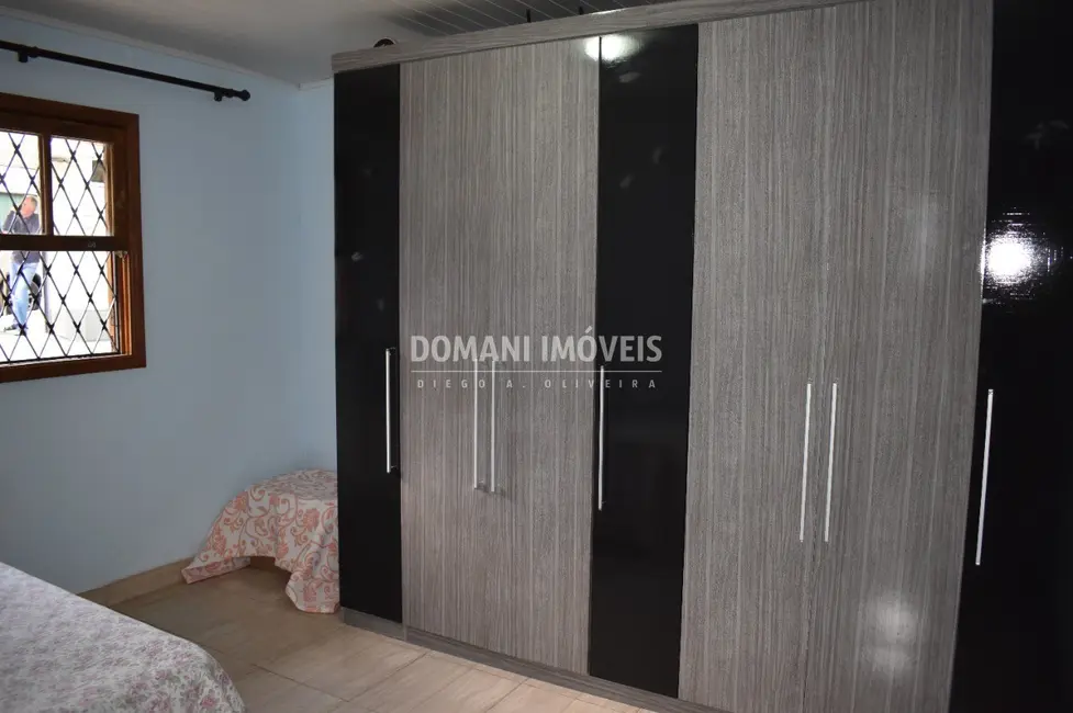 Foto 8 de Casa com 2 quartos à venda, 121m2 em Campos Do Jordao - SP