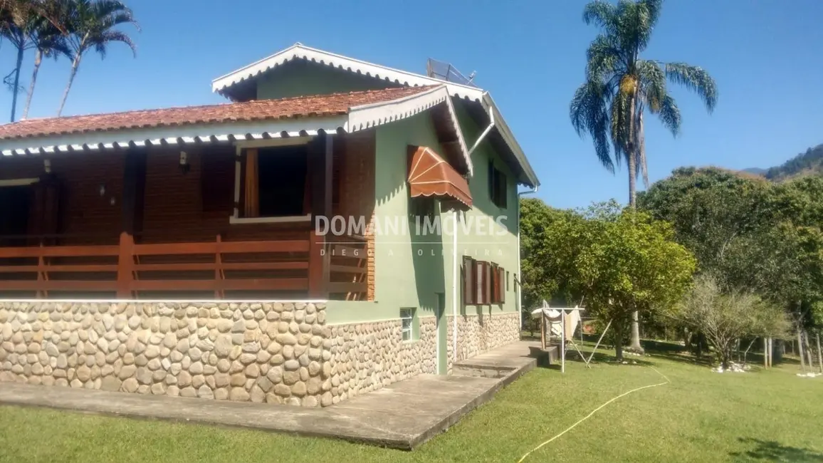 Sítio / Rancho com 5 quartos à venda, 450m2 em Pindamonhangaba - SP - imagem 3 Foto 3 de Sítio / Rancho com 5 quartos à venda, 450m2 em Pindamonhangaba - SP