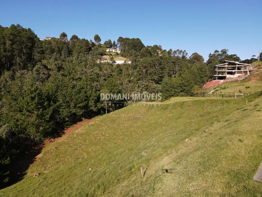 Foto 1 de Terreno / Lote à venda, 1050m2 em Campos Do Jordao - SP