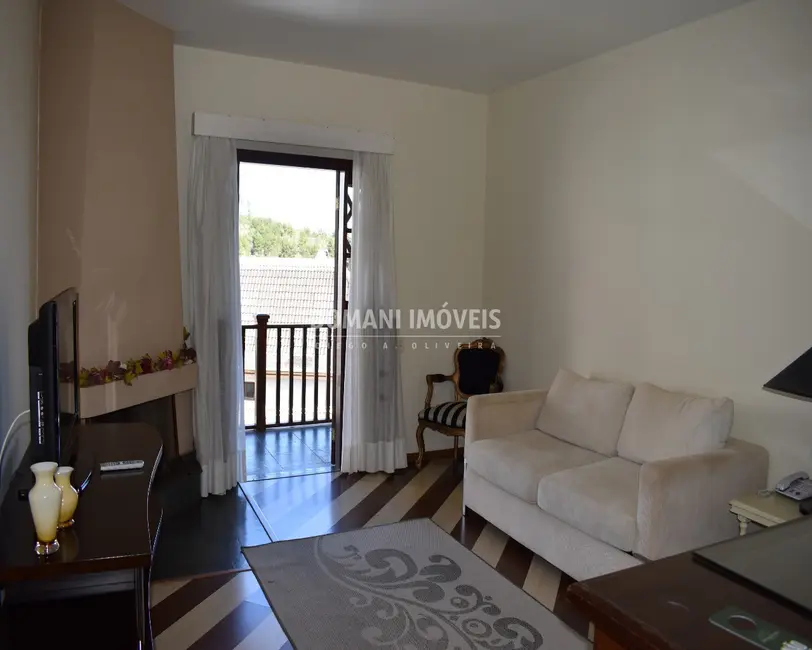 Foto 5 de Apartamento com 3 quartos à venda, 130m2 em Campos Do Jordao - SP