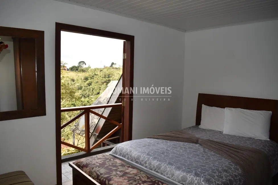 Foto 8 de Casa com 3 quartos à venda, 150m2 em Campos Do Jordao - SP