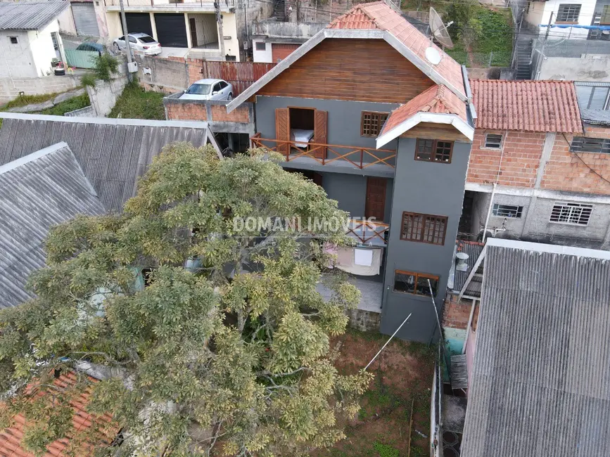 Foto 3 de Casa com 3 quartos à venda, 150m2 em Campos Do Jordao - SP