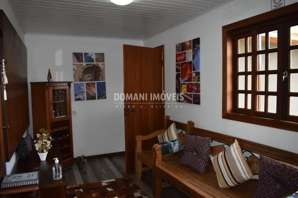 Foto 5 de Casa com 3 quartos à venda, 150m2 em Campos Do Jordao - SP