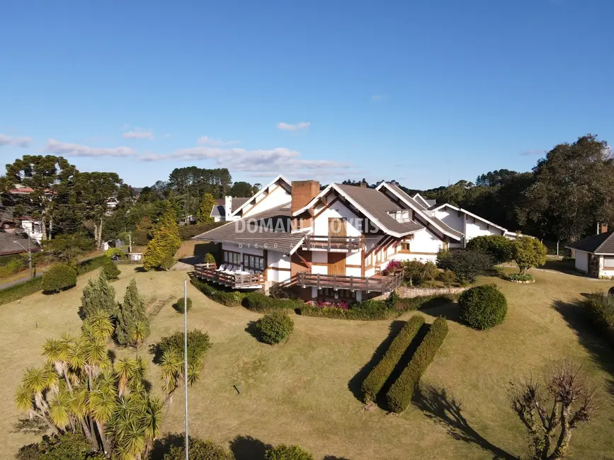 Foto 1 de Casa com 5 quartos à venda, 860m2 em Campos Do Jordao - SP
