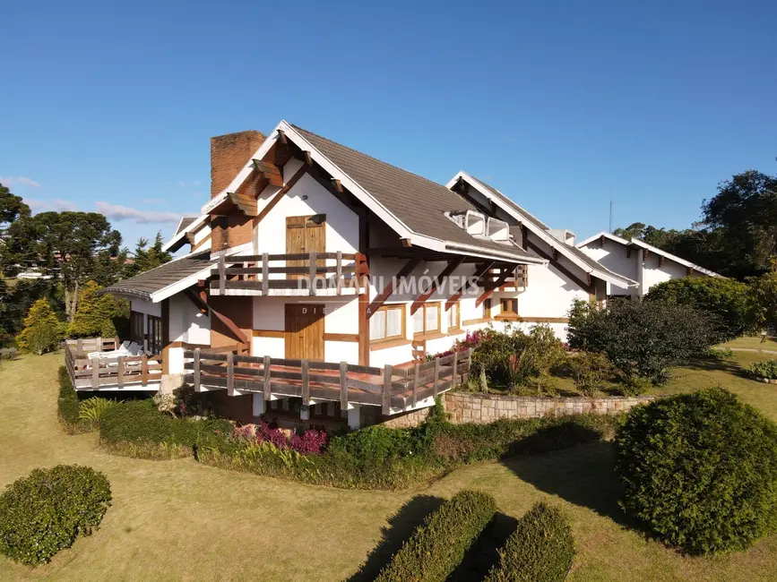 Foto 4 de Casa com 5 quartos à venda, 860m2 em Campos Do Jordao - SP