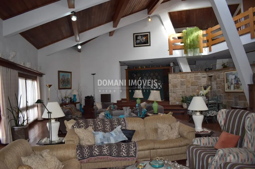 Foto 9 de Casa com 5 quartos à venda, 860m2 em Campos Do Jordao - SP