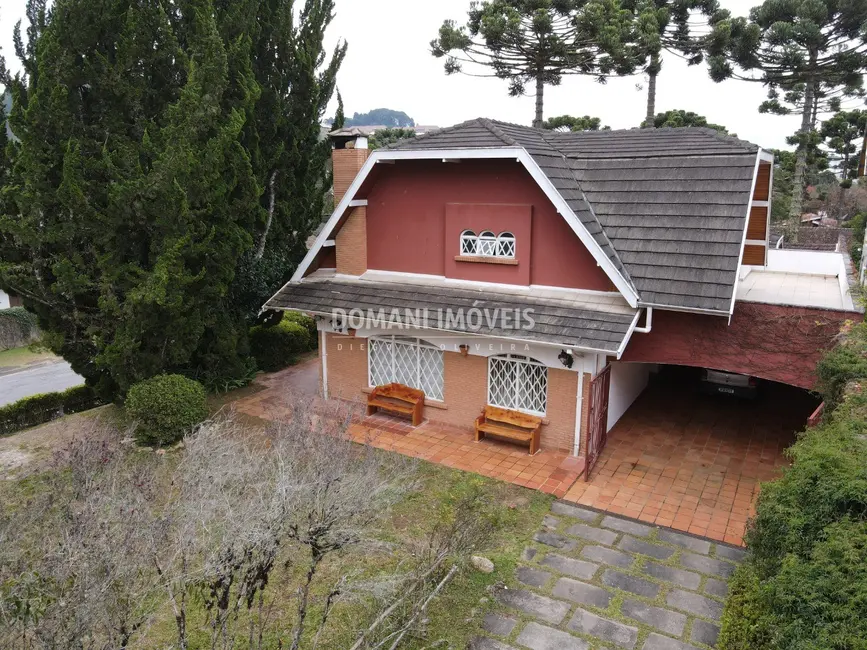 Foto 2 de Casa com 6 quartos à venda, 430m2 em Campos Do Jordao - SP