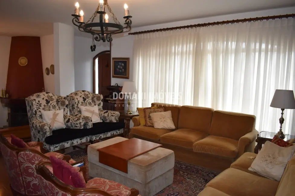 Foto 6 de Casa com 6 quartos à venda, 430m2 em Campos Do Jordao - SP