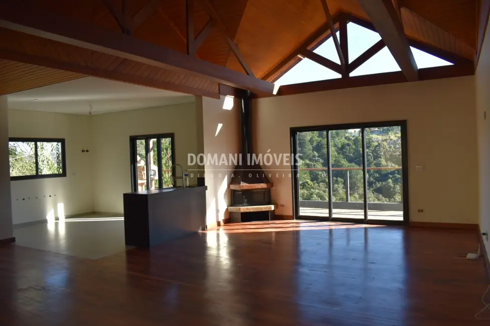 Foto 9 de Casa com 3 quartos à venda, 200m2 em Campos Do Jordao - SP