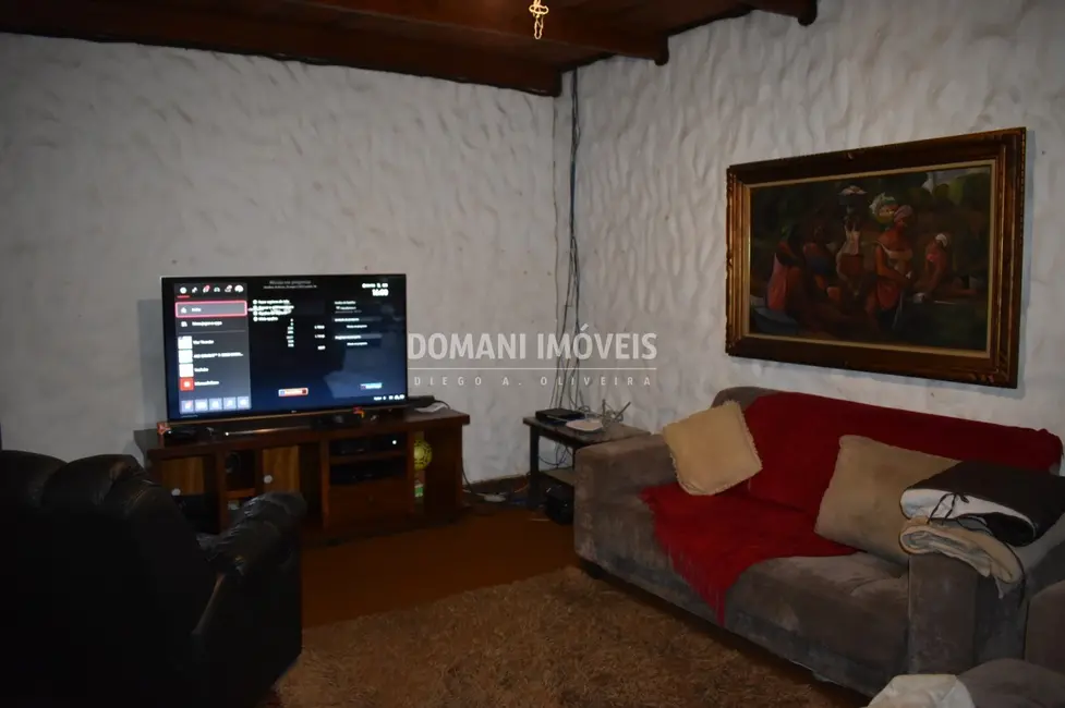 Foto 3 de Casa com 4 quartos à venda, 195m2 em Campos Do Jordao - SP