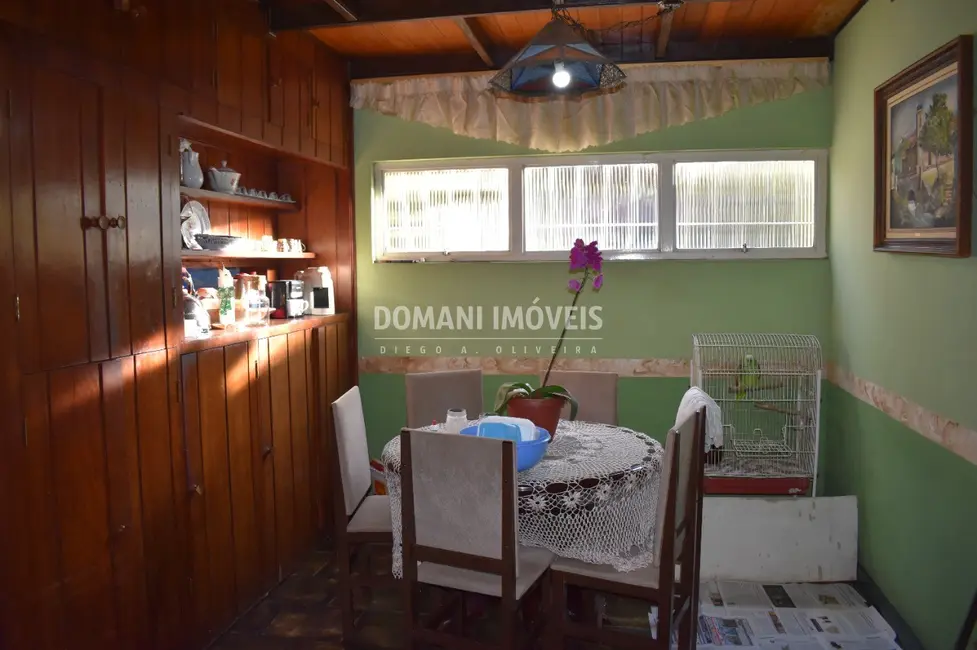 Foto 7 de Casa com 4 quartos à venda, 195m2 em Campos Do Jordao - SP