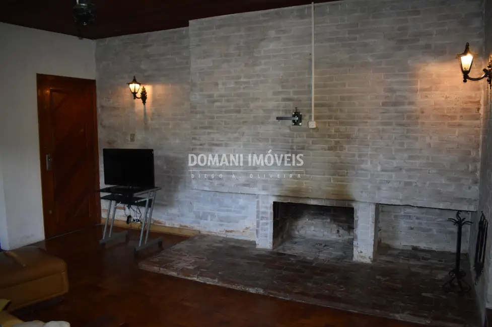 Foto 7 de Casa com 4 quartos à venda, 242m2 em Campos Do Jordao - SP