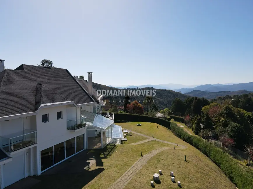 Foto 3 de Casa com 6 quartos à venda, 865m2 em Campos Do Jordao - SP