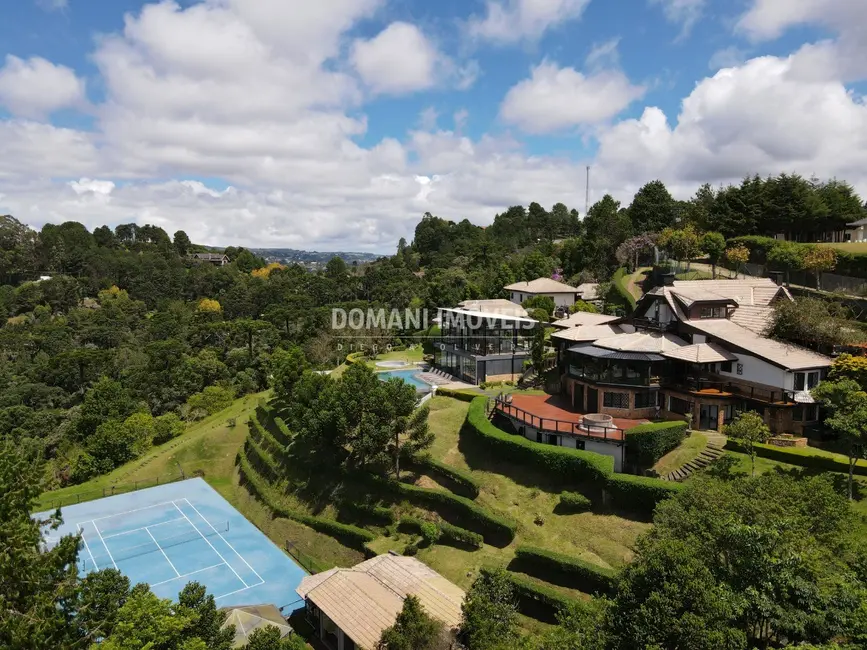 Foto 3 de Casa com 6 quartos à venda, 655m2 em Campos Do Jordao - SP