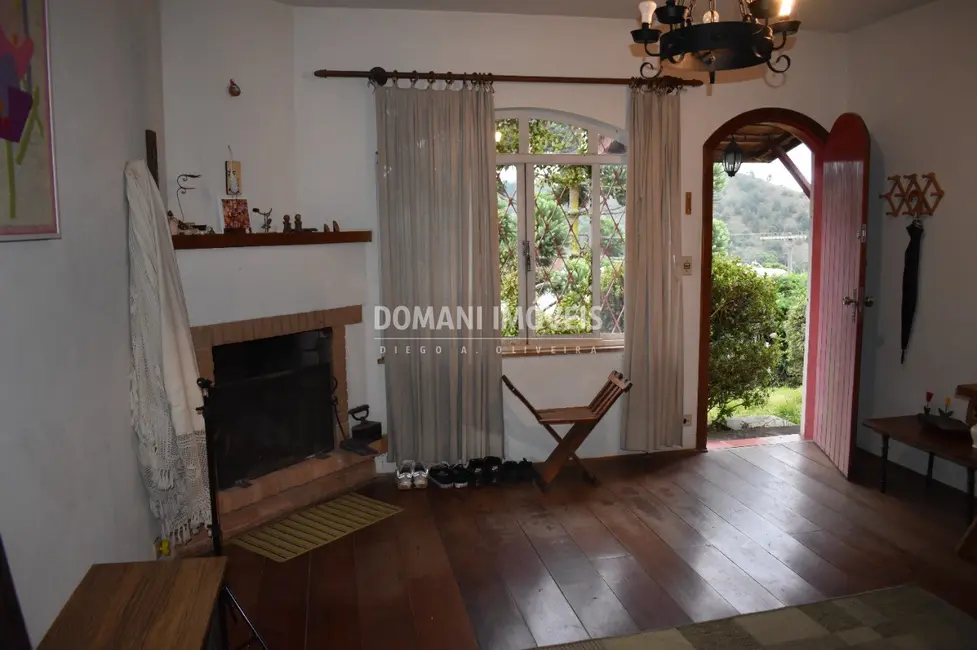 Foto 7 de Casa com 2 quartos à venda, 92m2 em Campos Do Jordao - SP