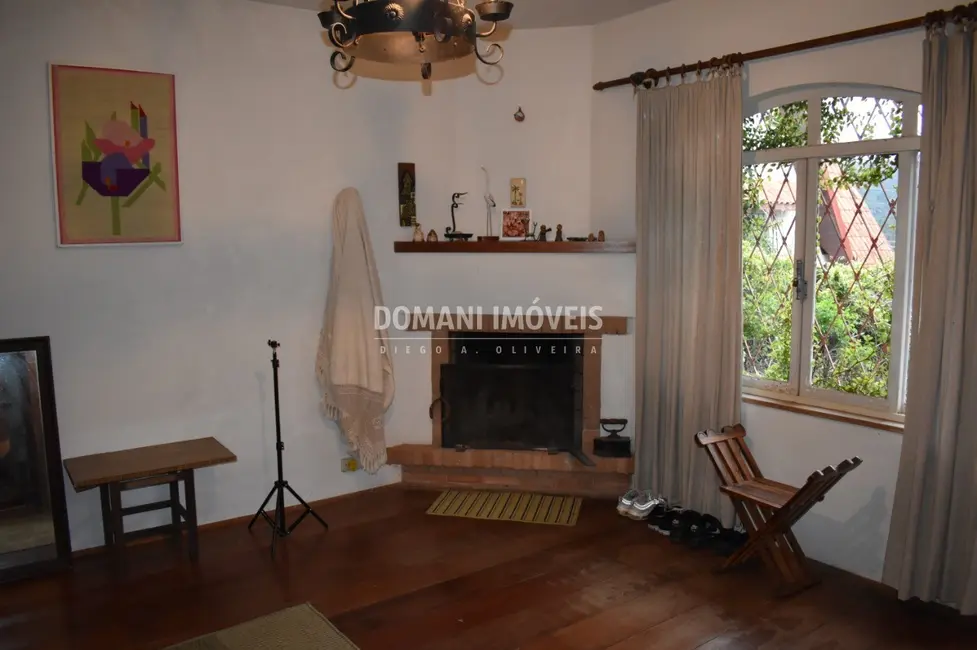 Foto 5 de Casa com 2 quartos à venda, 92m2 em Campos Do Jordao - SP