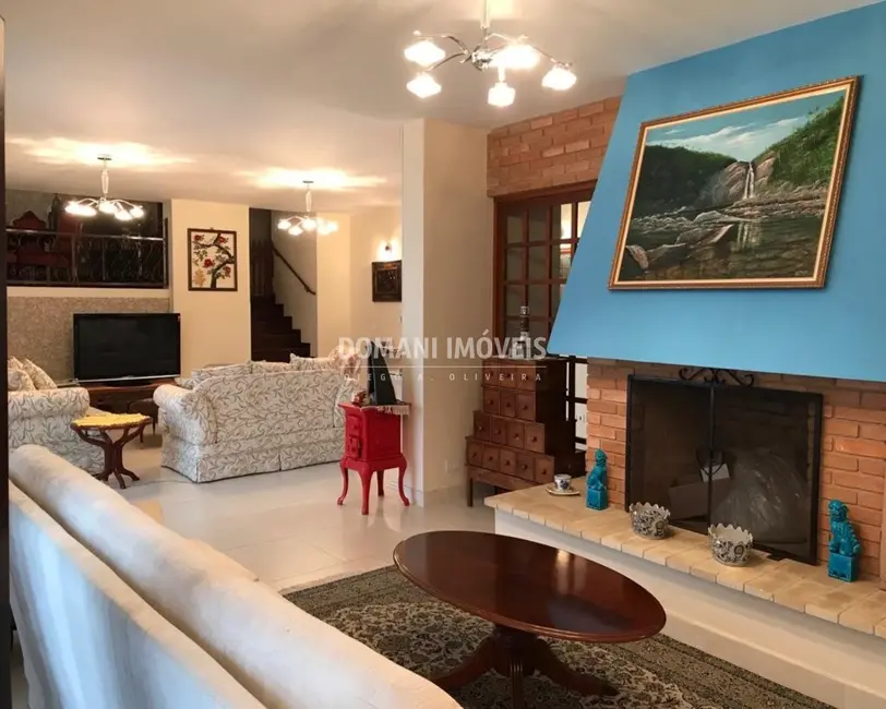 Foto 8 de Casa com 3 quartos à venda, 750m2 em Campos Do Jordao - SP