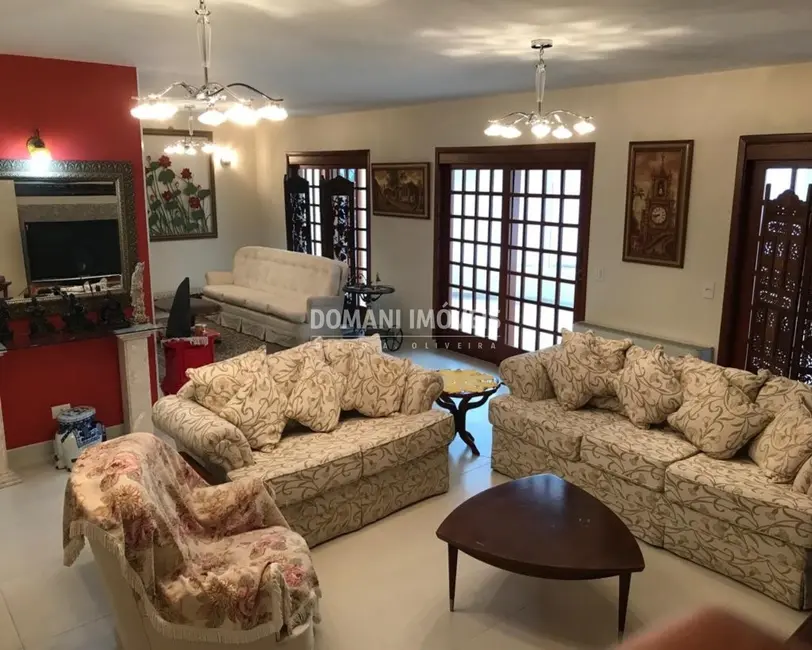 Foto 6 de Casa com 3 quartos à venda, 750m2 em Campos Do Jordao - SP