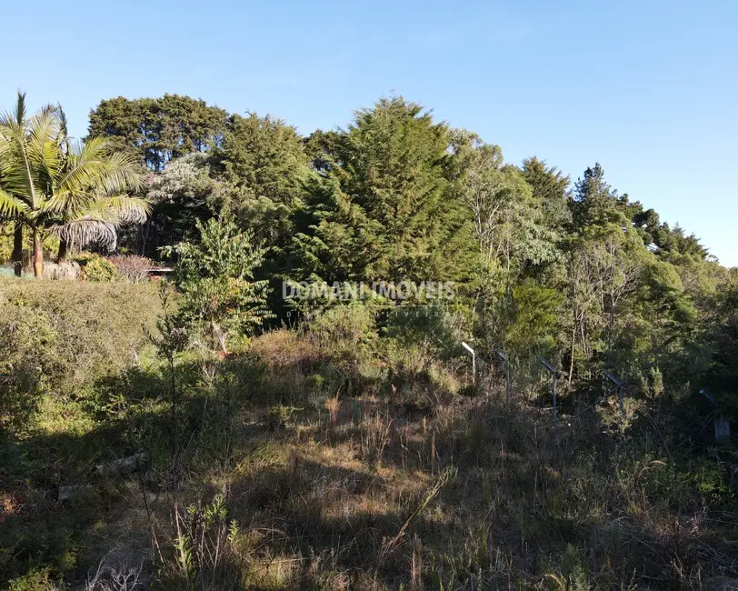 Foto 1 de Terreno / Lote à venda, 1450m2 em Campos Do Jordao - SP