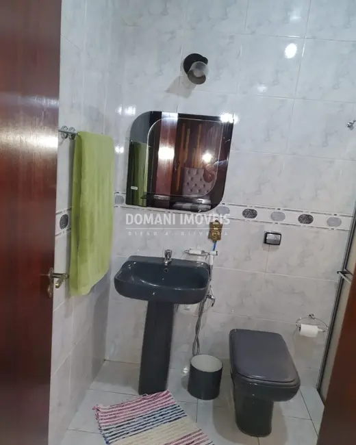 Foto 7 de Casa com 3 quartos à venda, 235m2 em Campos Do Jordao - SP