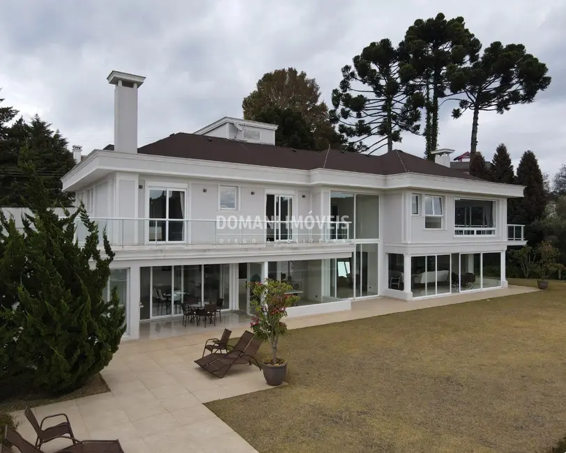 Foto 1 de Casa com 6 quartos à venda, 980m2 em Campos Do Jordao - SP