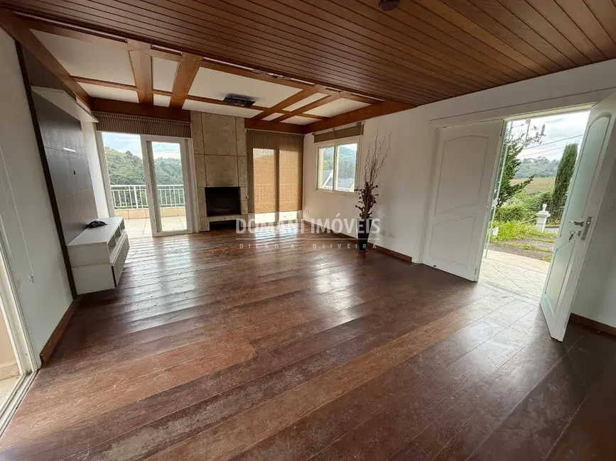 Casa de Condomínio com 4 quartos à venda, 353m2 em Campos Do Jordao - SP - imagem 9 Foto 9 de Casa de Condomínio com 4 quartos à venda, 353m2 em Campos Do Jordao - SP