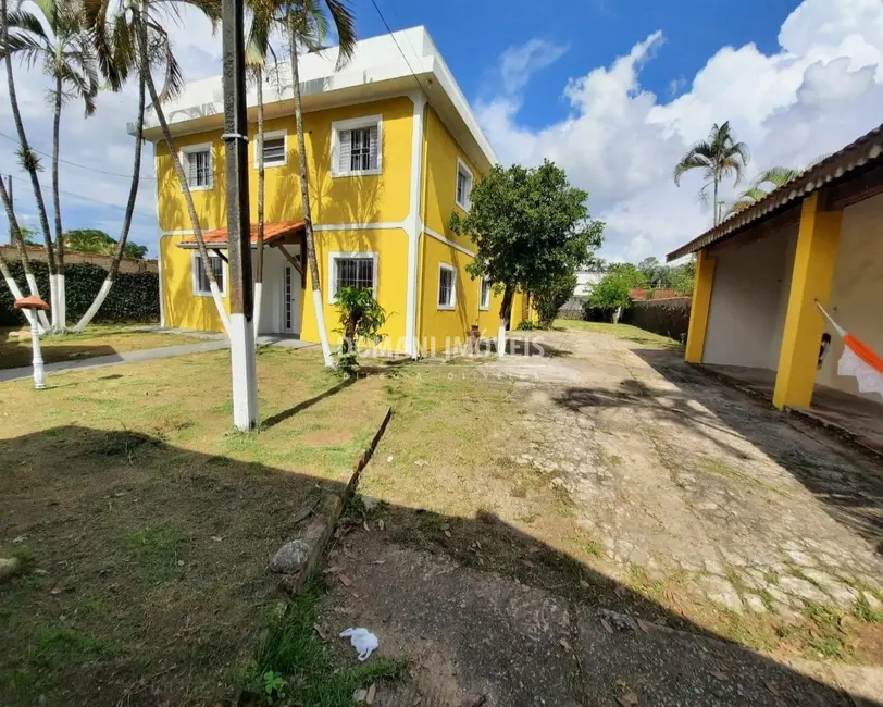 Foto 2 de Casa com 4 quartos à venda, 300m2 em Tremembe - SP