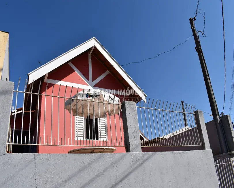 Foto 2 de Casa com 2 quartos à venda, 76m2 em Campos Do Jordao - SP