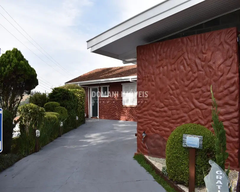 Foto 2 de Casa com 2 quartos à venda, 170m2 em Campos Do Jordao - SP