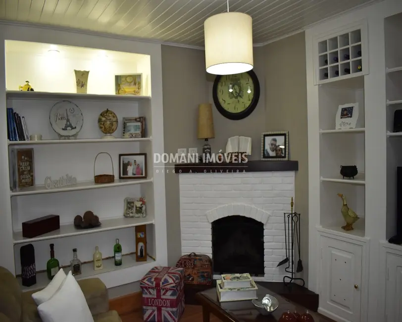 Foto 6 de Casa com 2 quartos à venda, 170m2 em Campos Do Jordao - SP