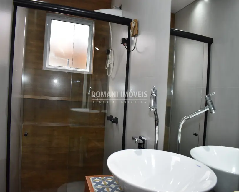 Foto 9 de Casa com 2 quartos à venda, 170m2 em Campos Do Jordao - SP