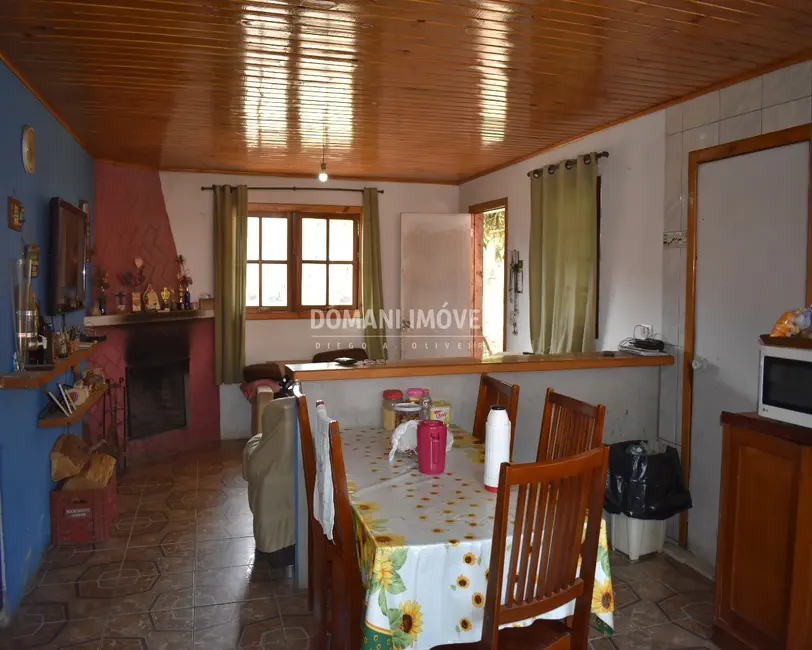 Casa com 4 quartos à venda, 172m2 em Campos Do Jordao - SP - imagem 9 Foto 9 de Casa com 4 quartos à venda, 172m2 em Campos Do Jordao - SP