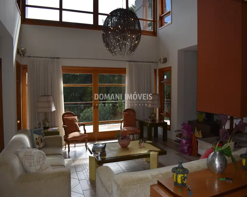 Casa de Condomínio com 5 quartos à venda, 742m2 em Santo Antonio Do Pinhal - SP - imagem 9 Foto 9 de Casa de Condomínio com 5 quartos à venda, 742m2 em Santo Antonio Do Pinhal - SP